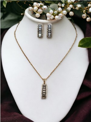 Fayra Accessories Elmas Montür Zirkon Taşlı Küpe ve Kolye Seti