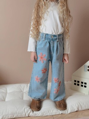 ButumiKids Çiçek Detay Süzene Işlemeli Kız Çocuk Jeans Kot Pantolon