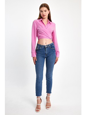 İhraç Pazarı Bağlamalı Crop Bluz – Uzun Kollu, Şık ve Modern Tasarım