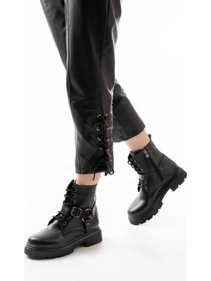 508-3038 Siyah Toka Aksesuarlı Fermuarlı Günlük Kadın Bot