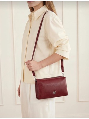 Özüm Çanta Kadın 3 Bölmeli Cüzdan ve Kartlık Detay Kol Omuz Uzun Askı Çapraz Çanta Bordo