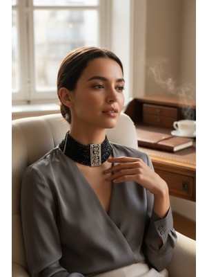 Fayra Accessories Kristal Taşlı Hasır Dizim Oniks Taşlı Tasma Kolye