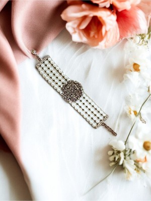 Fayra Accessories Gül Figürlü Inci Bileklik