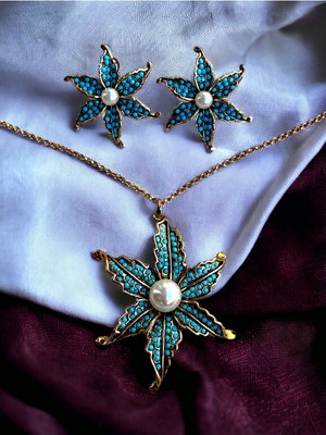 Fayra Accessories Zambak Çiçeği Inci Kolye ve Inci Küpe Seti