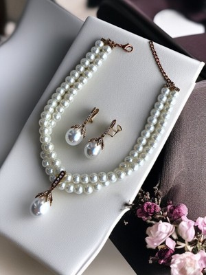 Fayra Accessories Kristal Taşlı Mayorka Inci Sallantılı Tasma Inci Kolye ve Mayorka Inci Küpe