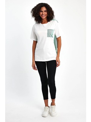 İhraç Pazarı Kadın Asimetrik Detaylı Pamuk Tişört Çizgili Parçalı Salaş Kesim Beyaz Tişört