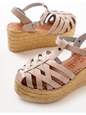 684-02 Bej Ortopedik Hakiki Deri Dolgu Kadın Sandalet