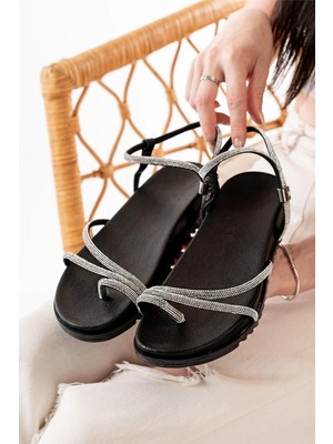 1001-1101 Siyah Gümüş Taşlı Günlük Kadın Sandalet