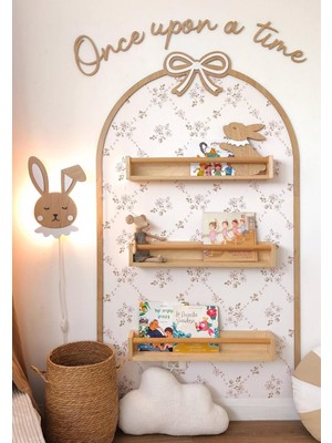 Meta Design Ahşap Meşe Renk Fiyonk Desenli Duvar Dekorasyonu - Çıtası ve ''once Upon A Time'' Yazısı