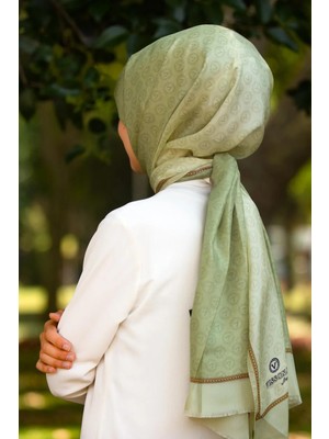 Vissona %100 Ipek Degradeli ve Monogram Desenli Fıstık Yeşili - Gold Renkli 92X210 Şal