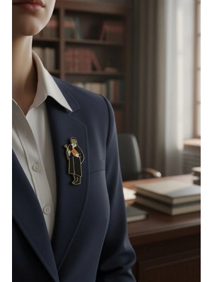 Jaida Moda Kadın Hakim Meslek Broşu – Unisex Pirinç, Zarif ve Profesyonel Tasarım