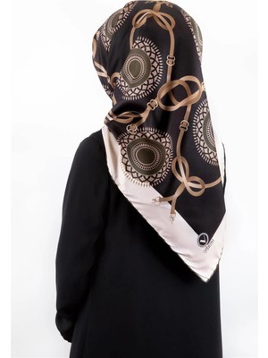 Violla Twill Kemerli ve Geometrik Desenli Haki Renkli 90X90 Eşarp (Ipek Içermez) Kenar Dikiş Şekli El Dikişli