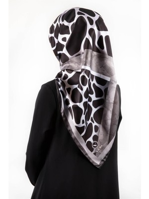 Violla Twill Taş Desenli Gri Renkli 90X90 Eşarp (Ipek Içermez)Kenar Dikiş Şekli El Dikişli