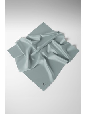 Vissona Viskon Twill Ipek Az Hatalı Küf Yeşili Renkli 90X90 Düz Eşarp Dikim Şekli : El Dikişi