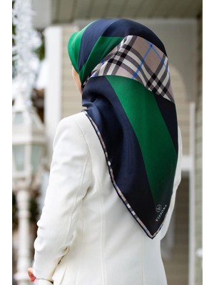 Vissona % 57 Ipek % 43 Viskon Twill Ipek Ekose Desenli Zümrüt Yeşili - Lacivert Renkli 90X90 Eşarp Dikim Şekli : El Dikişi
