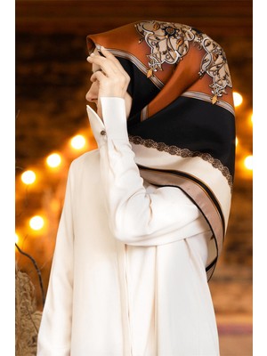 Vissona %100 Twill Barok Desenli Taba - Bej Renkli 90X90 Eşarp Dikim Şekli: El Dikişi