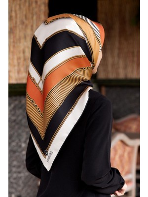 Vissona %100 Twill Ipek Zincir Detaylı Geometrik Desenli Taba - Vizon Renkli 90X90 Eşarp Dikim Şekli : El Dikişi