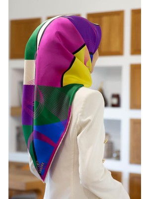 Vissona %100 Twill Ipek Geometrik Desenli Zümrüt Yeşili - Fuşya Renkli 90X90 Eşarp Dikim Şekli : El Dikişi