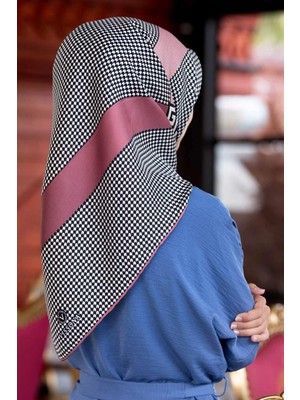 Vissona %100 Twill Ipek Kazayağı Desenli Pudra - Gül Kurusu Renkli 90X90 Eşarp Dikim Şekli : El Dikişi