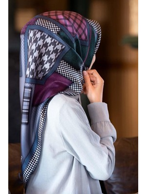 Vissona %100 Twill Ipek Kazakayaklı ve Ekose Desenli Gri - Gümüş Renkli 90X90 Eşarp Dikim Şekli : El Dikişi