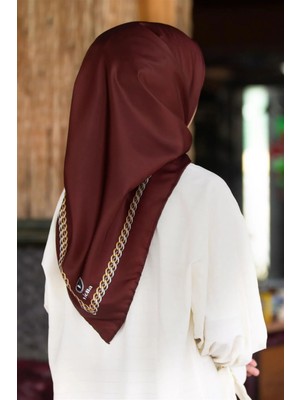 Violla Twill Kenar Motifi Zincir Desenli Düz Bordo Renkli 90X90 Dikim Şekli : El Dikişi Eşarp (Ipek Içermez)