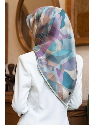 Vissona %100 Twill Ipek Çiçek Desenli Mint Yeşili - Lila Renkli 90X90 Eşarp Dikim Şekli : El Dikişi