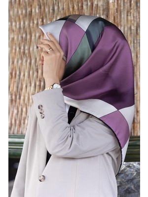 Vissona %100 Twill Ipek Geometrik Desenli Gül Kurusu - Haki Renkli 90X90 Eşarp Dikim Şekli : El Dikişi