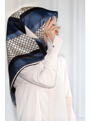 Vissona %100 Twill Ipek Geometrik Desenli Lacivert - Indigo Renkli 90X90 Eşarp Dikim Şekli : El Dikişi