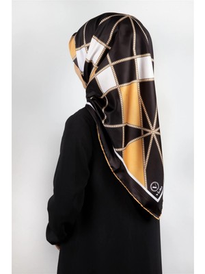 Violla Twill Gold Detaylı Geometrik Çiçekli Desenli Hardal Renkli 90X90 Eşarp (Ipek Içermez) Kenar Dikiş Şekli El Dikişli