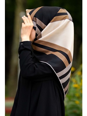 Vissona % 57 Ipek % 43 Viskon Twill Ipek Geometrik Desenli Siyah - Krem Renkli 90X90 Eşarp Dikim Şekli : El Dikişi