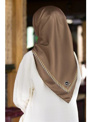 Violla Twill Kenar Motifi Zincir Desenli Düz Vizon Renkli 90X90 Dikim Şekli : El Dikişi Eşarp (Ipek Içermez)