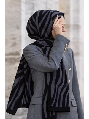 Vissona Lüks Medine Ipeği Zebra Desenli Siyah - Füme Renkli 75X195 Kırışmaz Şal Moss Krep Dikiş Tipi Italyan Dikişli