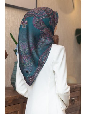 Vissona %100 Twill Ipek Şal Desenli Petrol Yeşili Renkli 90X90 Eşarp Dikim Şekli : El Dikişi