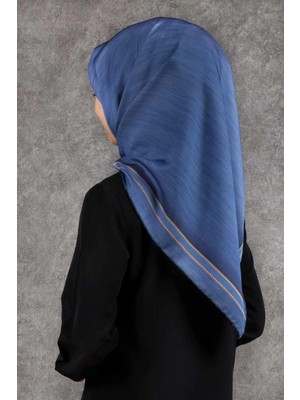 Violla Twill Efektli Bordür Desenli Bebe Mavisi Renkli 90X90 Eşarp (Ipek Içermez) Dikim Şekli : El Dikişi
