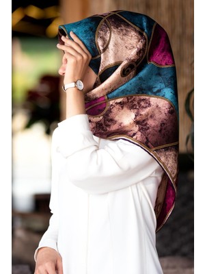 Vissona %100 Twill Ipek Zincirli Mermer Desenli Mürdüm - Petrol Mavisi Renkli 90X90 Eşarp Dikim Şekli : El Dikişi