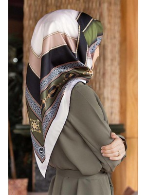 Violla Twill Gold Detaylı ve Antik Motif Desenli Haki Yeşil Renkli 90X90 Eşarp (Ipek Içermez) Kenar Dikiş Şekli El Dikişli
