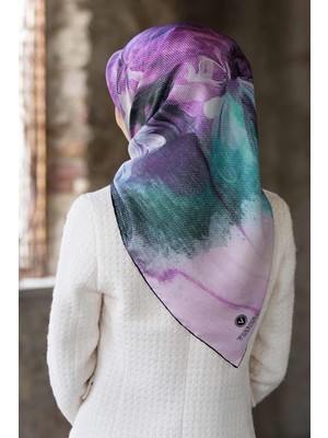 Vissona %100 Twill Ipek Dokulu ve Çiçek Desenli Lila - Su Yeşili Renkli 90X90 Eşarp Dikim Şekli : El Dikişi