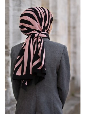 Vissona Lüks Medine Ipeği Zebra Desenli Siyah - Pudra Renkli 75X195 Kırışmaz Şal Moss Krep Dikiş Tipi Italyan Dikişli