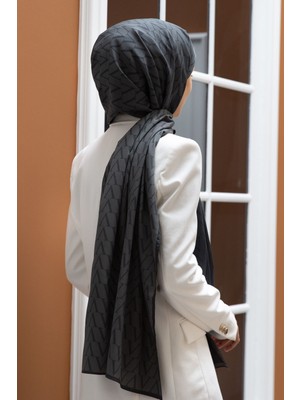 Vissona Lüks Medine Ipeği Degradeli Monogram Desenli Gri Renkli 75X195 Kırışmaz Şal Moss Krep Dikiş Tipi Italyan Dikişli