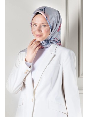 Vissona %100 Twill Ipek Suluboya Çiçek Desenli Gri - Pudra Renkli 90X90 Eşarp Dikim Şekli : El Dikişi