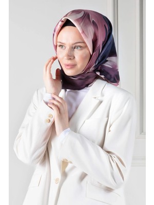 Vissona %100 Twill Ipek Yaprak Desenli Pudra - Lacivert Renkli 90X90 Eşarp Dikim Şekli : El Dikişi