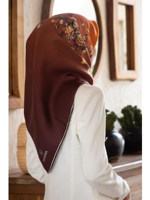 Vissona %100 Twill Ipek Sonsuz Çiçek Desenli Taba Renkli 90X90 Eşarp Dikim Şekli : El Dikişi