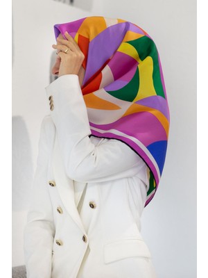 Vissona %100 Twill Ipek Geometrik Desenli Fuşya Renkli 90X90 Eşarp Dikim Şekli : El Dikişi