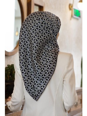 Vissona %100 Twill Ipek Geometrik Desenli Siyah - Füme Renkli 90X90 Eşarp Dikim Şekli : El Dikişi