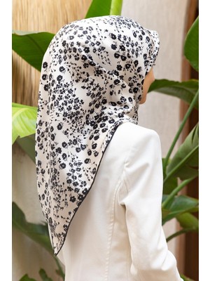 Vissona %100 Twill Ipek Çıtır Çiçek Desenli Krem - Siyah Renkli 90X90 Eşarp Dikim Şekli : El Dikişi