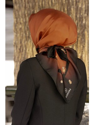 Vissona %100 Twill Ipek Kenar Motifi Çiçek Desenli Taba - Siyah Renkli 90X90 Eşarp Dikim Şekli : El Dikişi