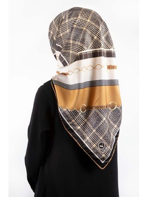 Violla Twill Kemer ve Zincir Detaylı Ekose Desenli Hardal Renkli 90X90 Eşarp (Ipek Içermez) Kenar Dikiş Şekli El Dikişli