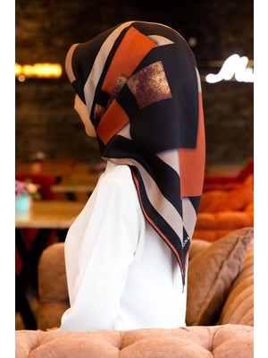 Vissona %100 Twill Ipek Karo Desenli Bej - Taba Renkli 90X90 Eşarp Dikim Şekli : El Dikişi