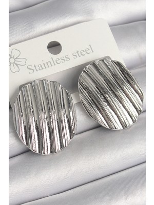 Flamex Pirinç Gümüş Renk Sallantı Işlemeli Daire Plaka Model Kadın Küpe