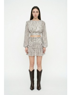 Quzu Desenli Fırfırlı Mini Etek Haki